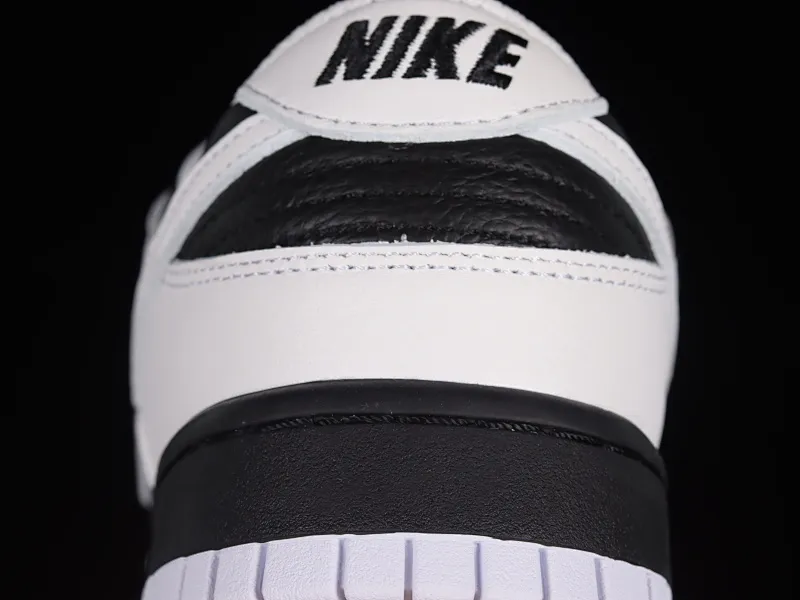 All Categories Nk SB Dunk Series Nk SB Dunk Low Low-top Sneakers C Version Nk Dunk Low "Reverse Panda" White and Black Reverse Panda SB Smashing Backboard Fashion Casual Sneakers FD9064-011